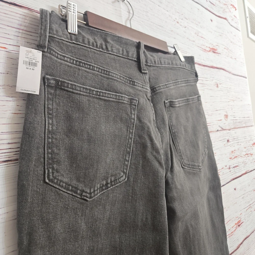 NWT Old Navy Men's Taper Built-ib Flex Jeans Size 32×30